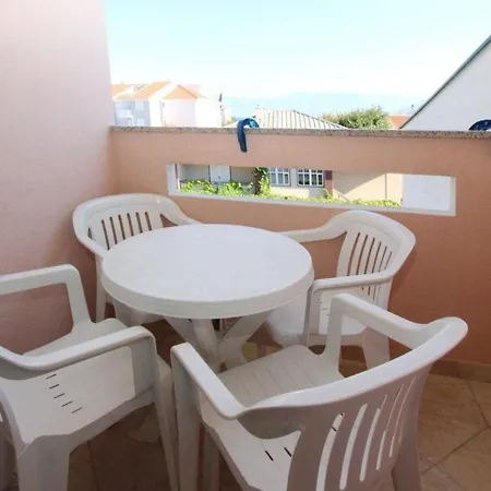 In Mit Eigenem Balkon - B59589 Appartamento Baška