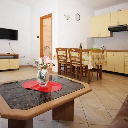In Mit Eigenem Balkon - B59589