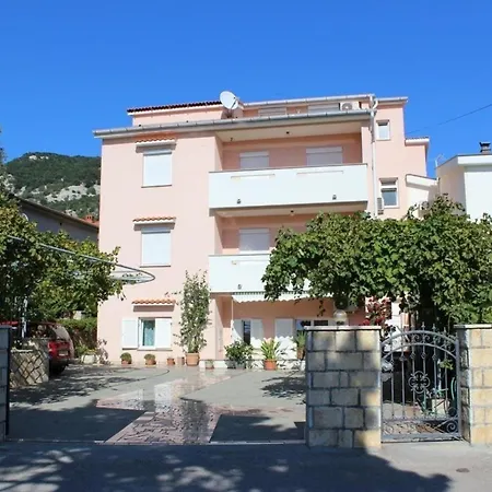 In Mit Eigenem Balkon - B59589 Apartment