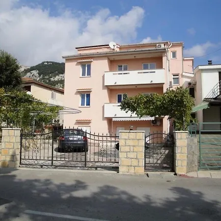 In Mit Eigenem Balkon - B59589 * Baska (Krk)